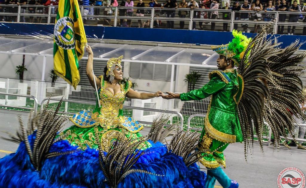 Saiba mais sobre o casal Mestre-Sala e Porta-Bandeira