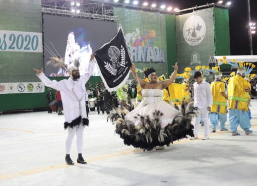 #paratodosverem Casal de Mestre Sala e Porta-Bandeira da Imperatriz Alvinegra | Foto: Prefeitura de Santos
