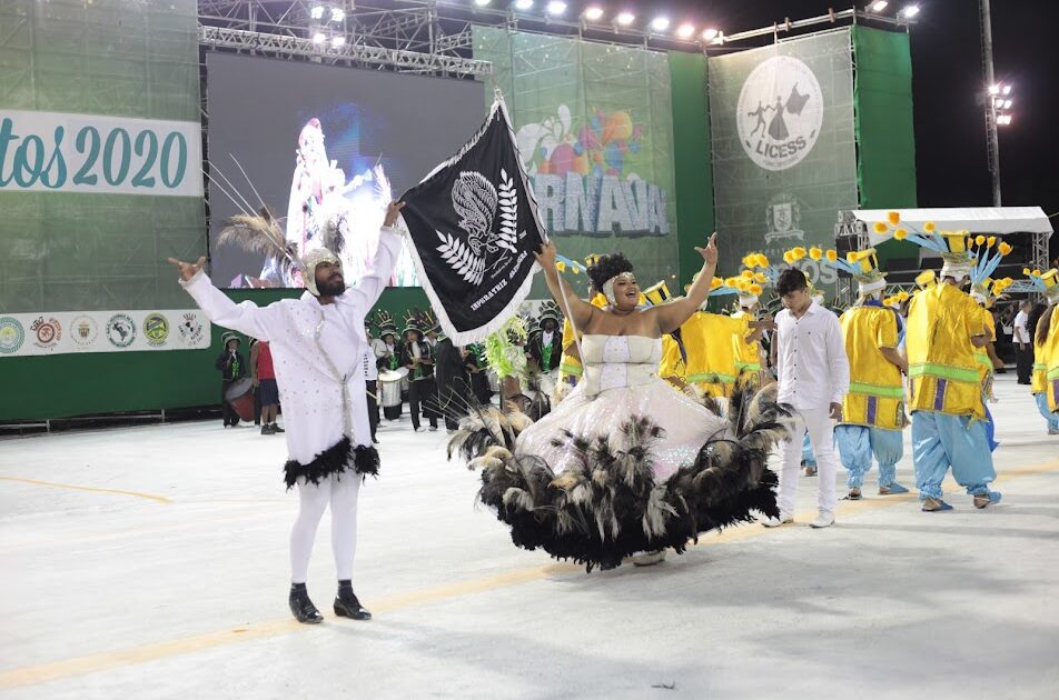 #paratodosverem Casal de Mestre Sala e Porta-Bandeira da Imperatriz Alvinegra | Foto: Prefeitura de Santos