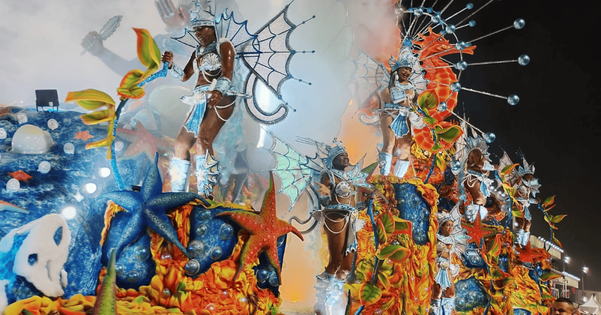 Confira os detalhes da segunda noite de desfiles do Carnaval de Santos 2026